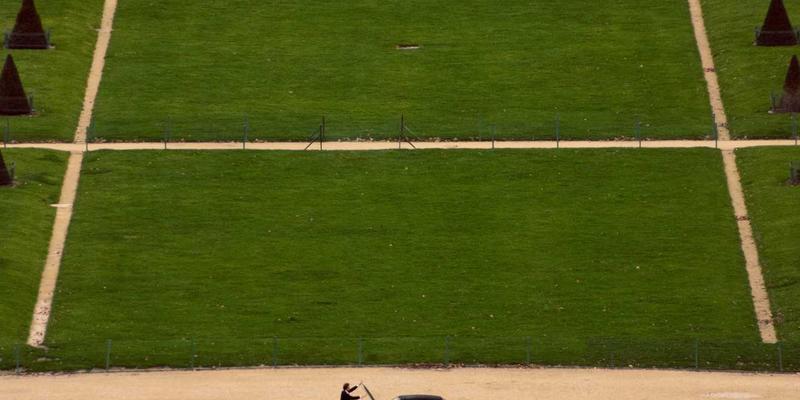 从波西米亚式自由职业到居家创业：何时及如何组建你的第一个团队